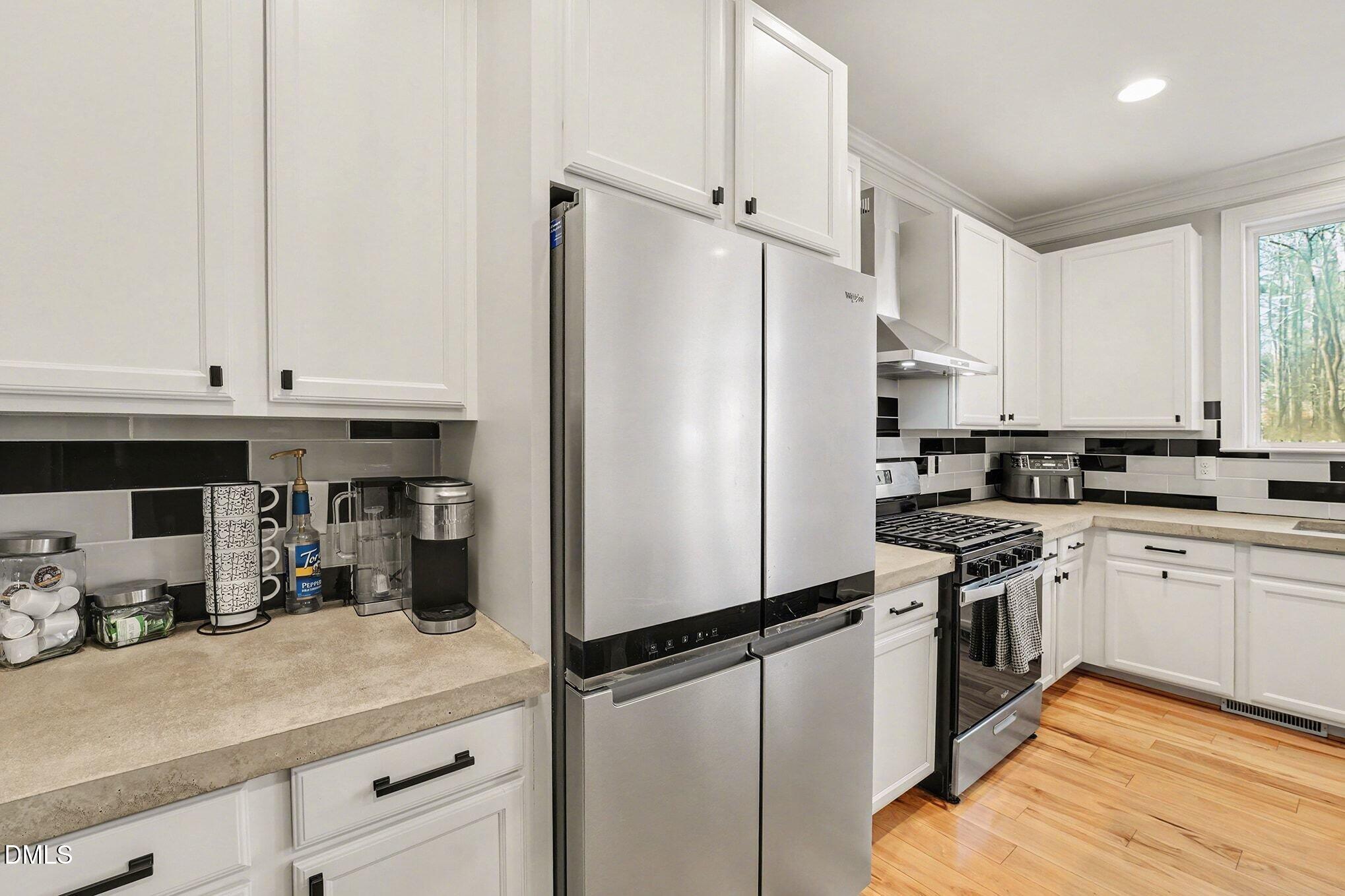 13026 Edsel Drive Raleigh, NC 27613 - Photo 9 of 47 007_file_7038