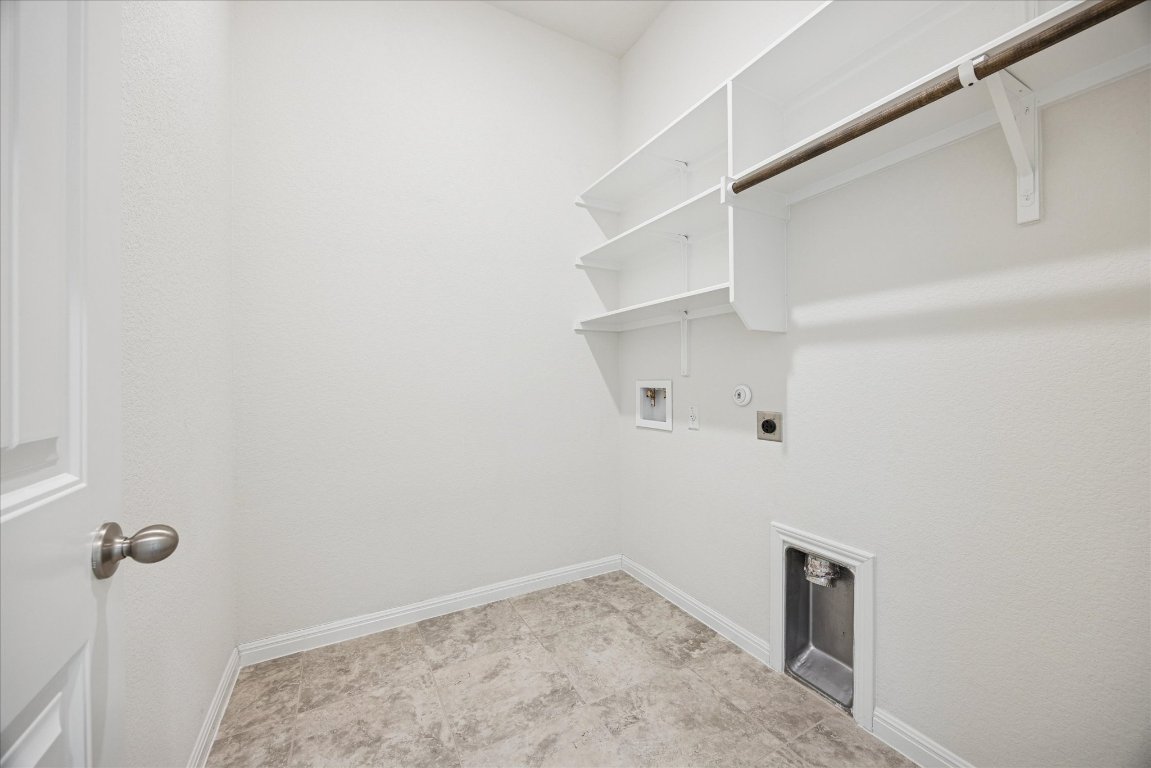 19201 Quebrada Drive Pflugerville, TX 78660 - Photo 18 of 22 a view of small space