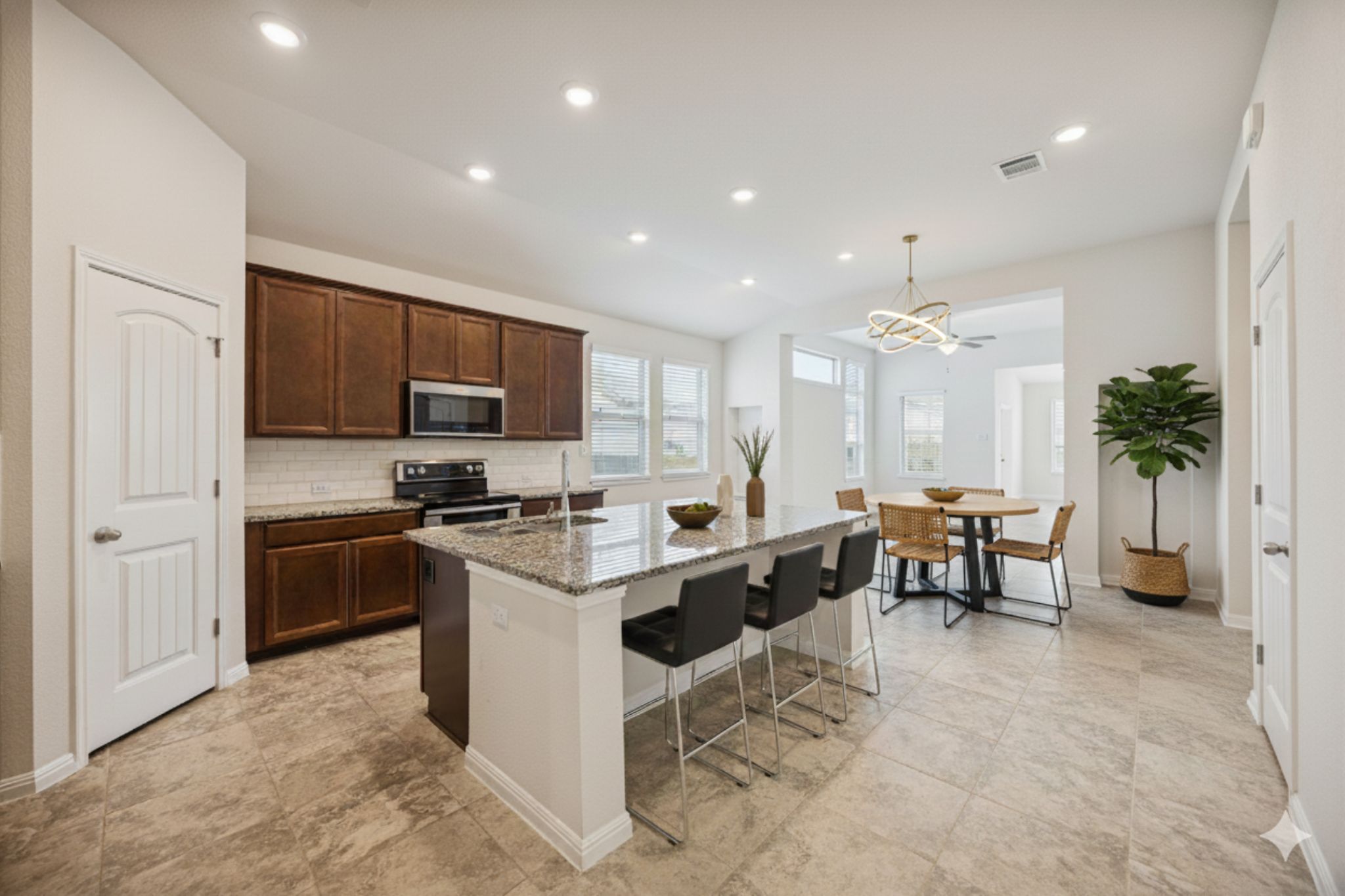 19201 Quebrada Drive Pflugerville, TX 78660 - Photo 4 of 31