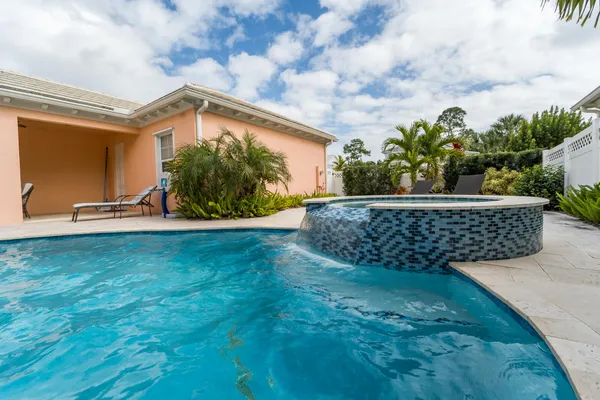 $8,900 | 2625 East Community Drive, Jupiter, FL 33458