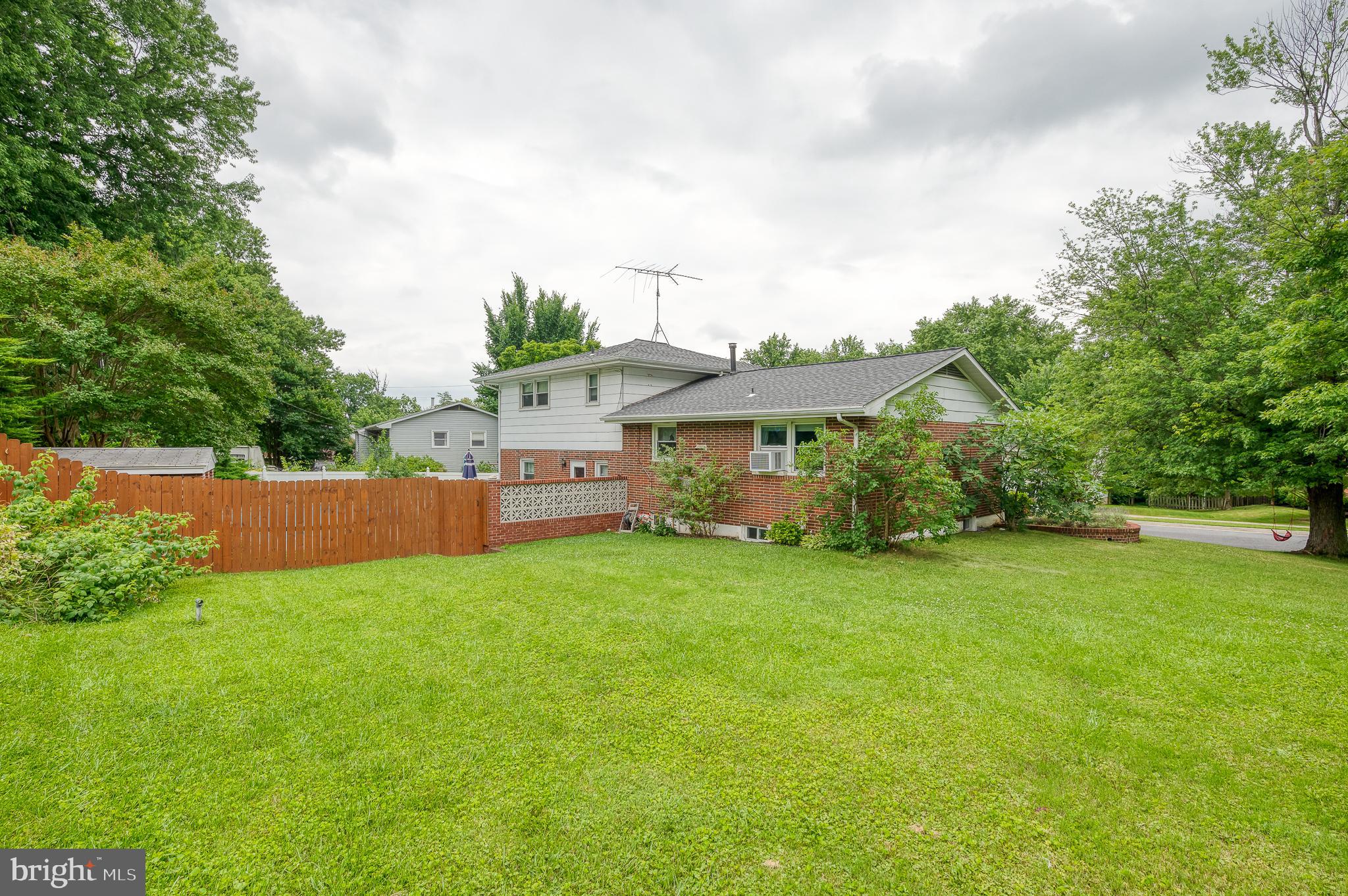 6224 Commons Road Rosedale, MD 21237 - Photo 5 of 47