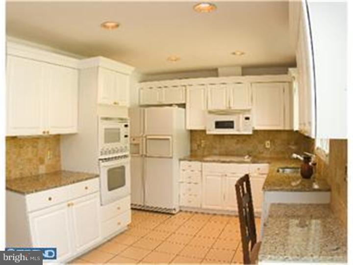 757 Panorama Road Villanova, PA 19085 - Photo 7 of 11