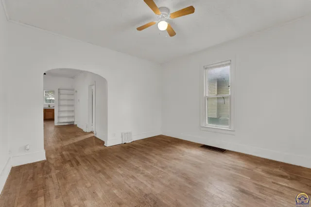 $92,000 | 1181 Southwest MacVicar Avenue, Topeka, KS 66604