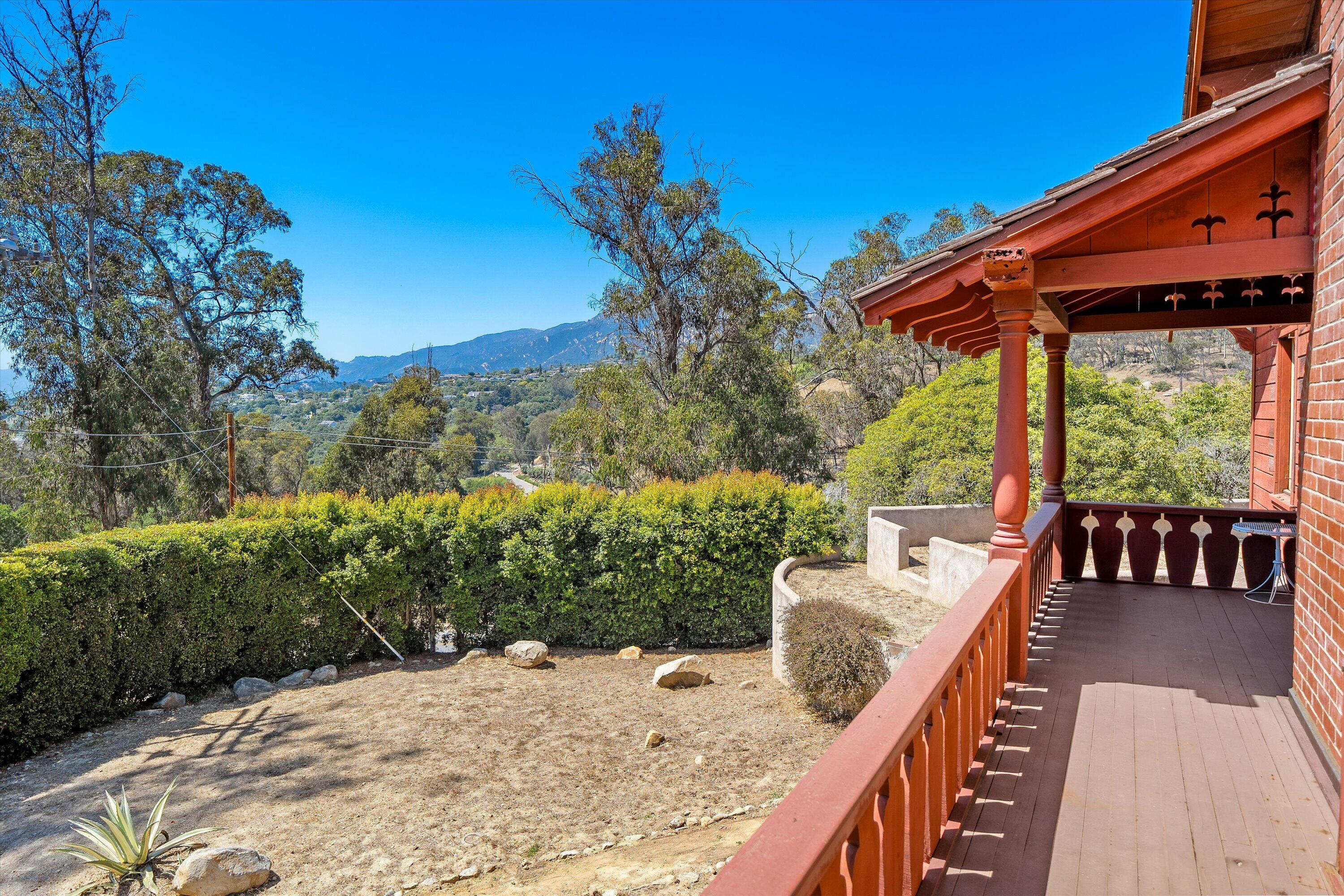 1060 Tremonto Road Santa Barbara, CA 93103 - Photo 18 of 49 Living Room Deck