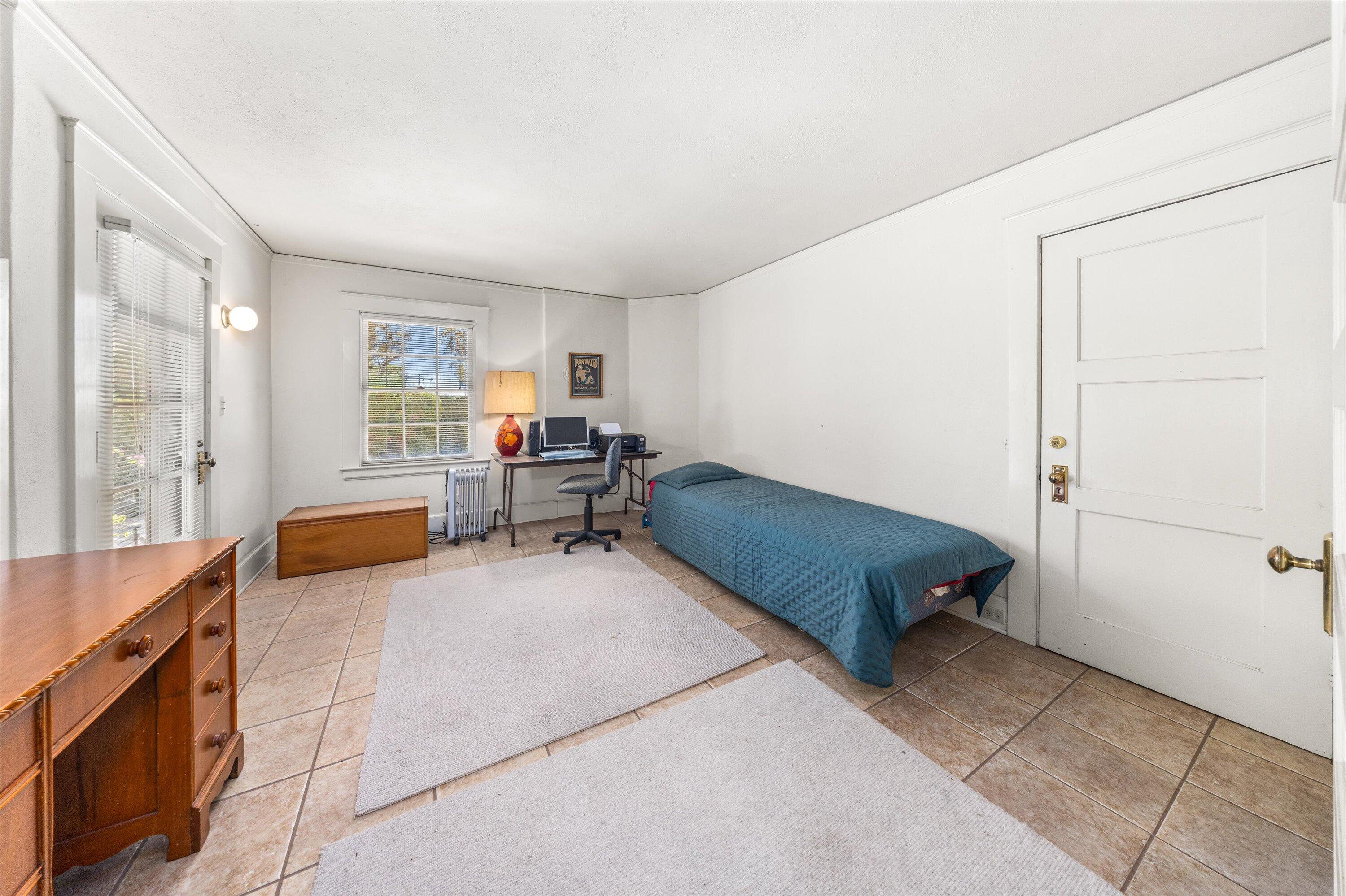 1060 Tremonto Road Santa Barbara, CA 93103 - Photo 27 of 49 Bedroom 3