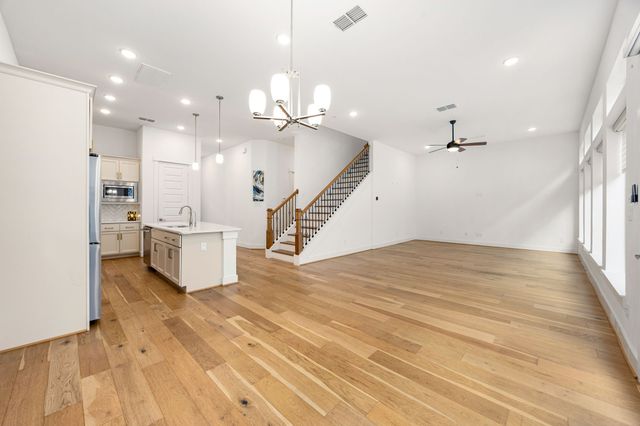 $720,000 | 1724 Leilani Drive, Houston, TX 77055