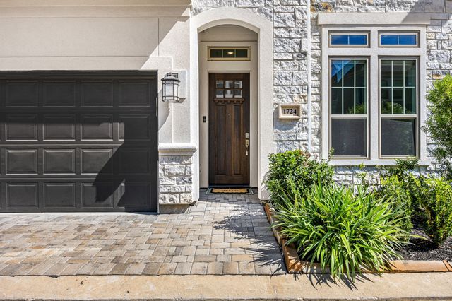 $720,000 | 1724 Leilani Drive, Houston, TX 77055