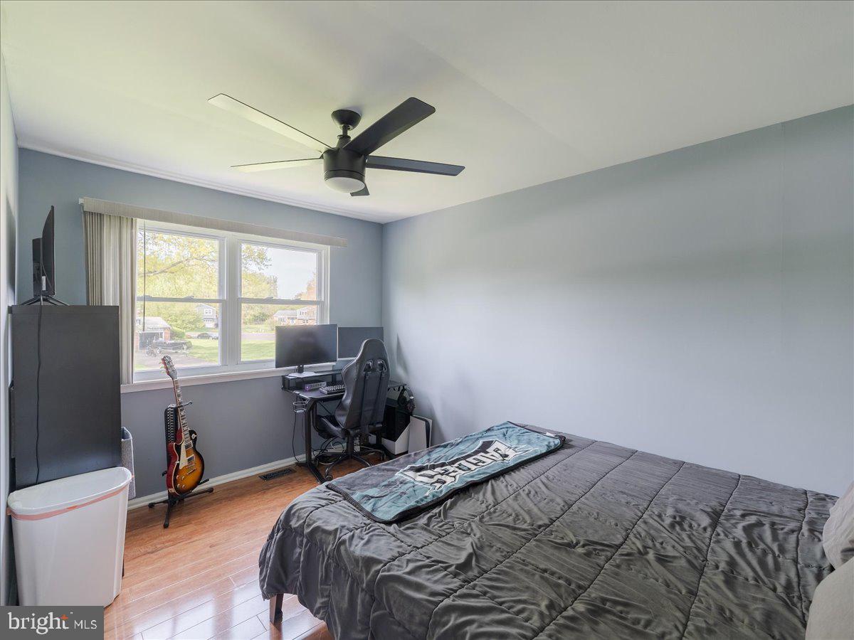 45 Shelley Road Southampton, PA 18966 - Photo 29 of 31 a bedroom with a bed and a window