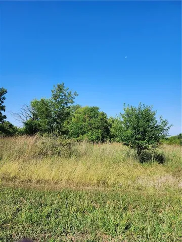 $8,000 | 9 Missouri Drive, Linn Valley, KS 66040