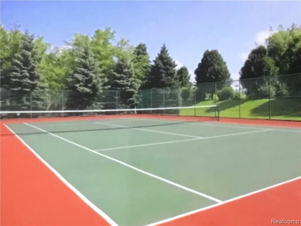 1687 Clemens Circle Rochester Hills, MI 48307 - Photo 13 of 14