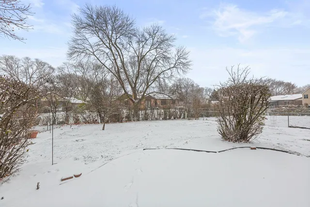 $533,000 | 2643 North Prindle Avenue, Arlington Heights, IL 60004