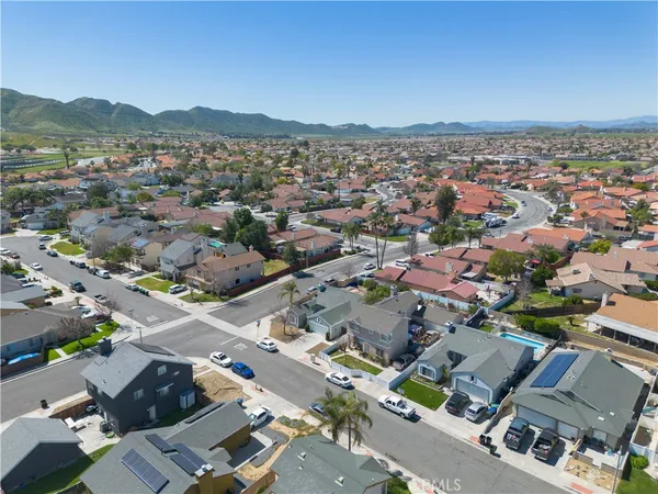 $469,000 | 1393 Rabbit Peak Way, Hemet, CA 92545