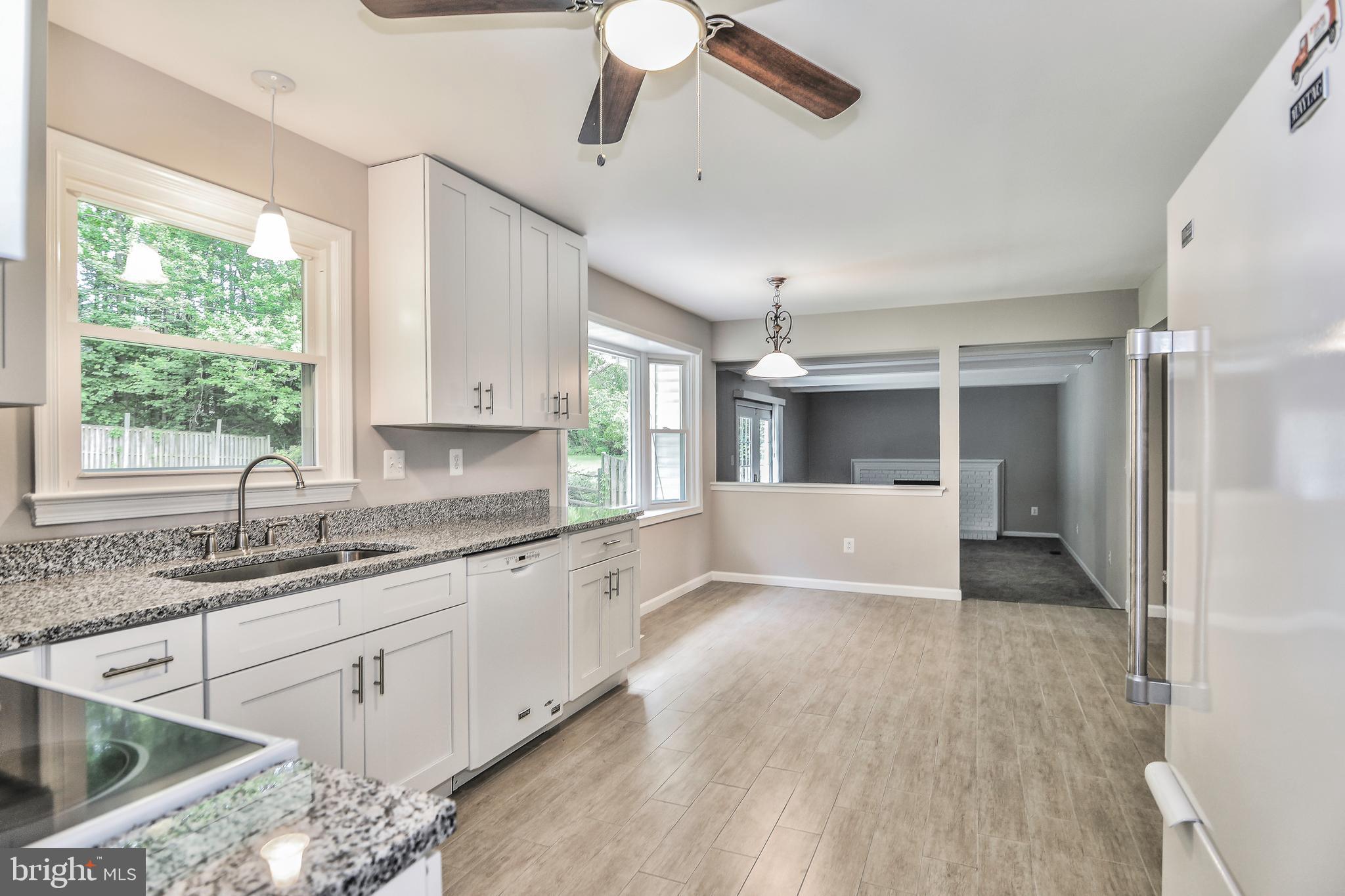 7903 Viola Street Springfield, VA 22152 - Photo 8 of 32 Totally Remodeled Eat-in Kitchen