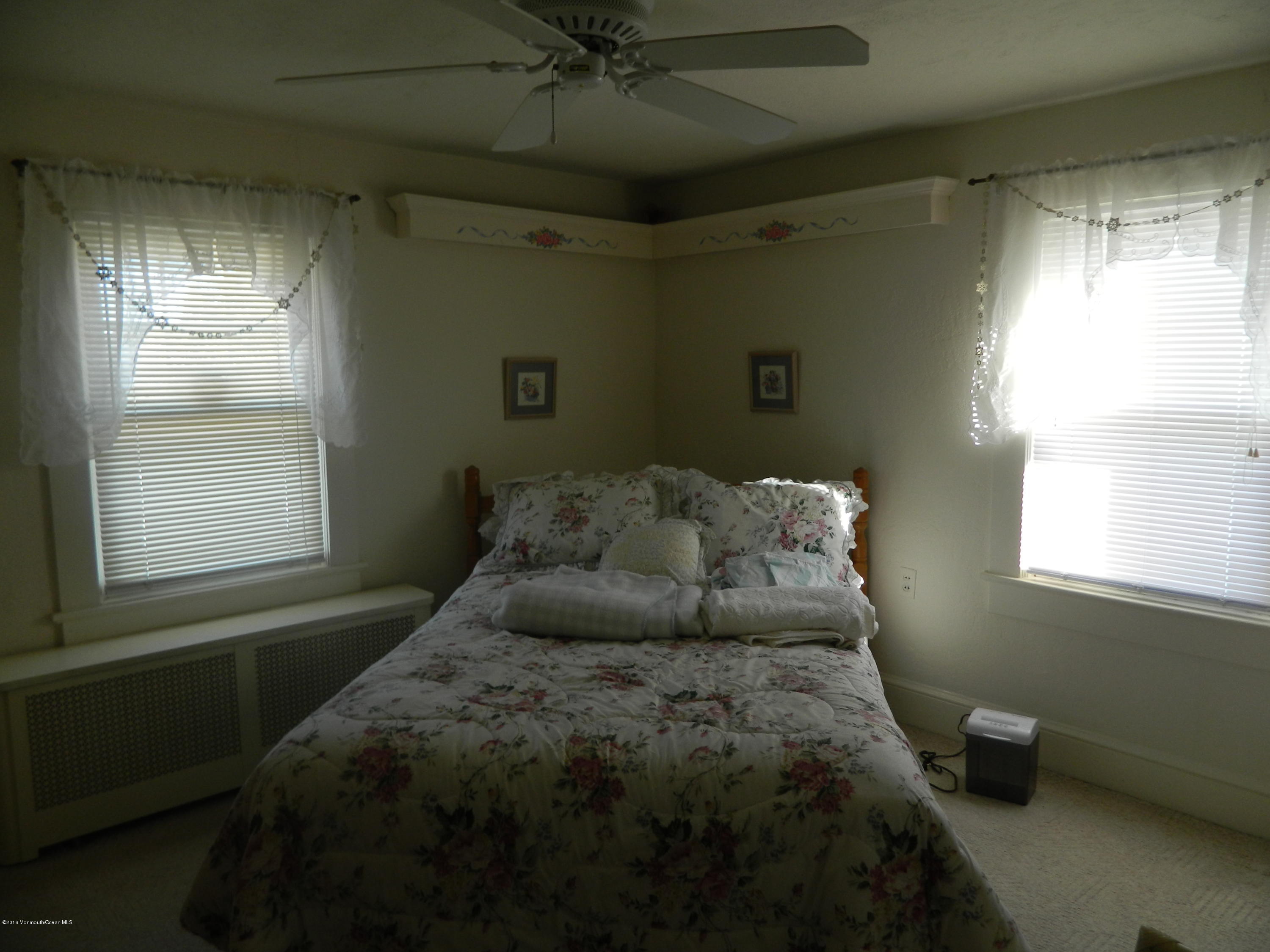 403 Atlantic Avenue Spring Lake, NJ 07762 - Photo 9 of 13 2012-02-08 19.24.03