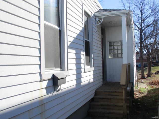 760 Reed Avenue St. Louis, MO 63125 - Photo 3 of 19 Gallery Image 3