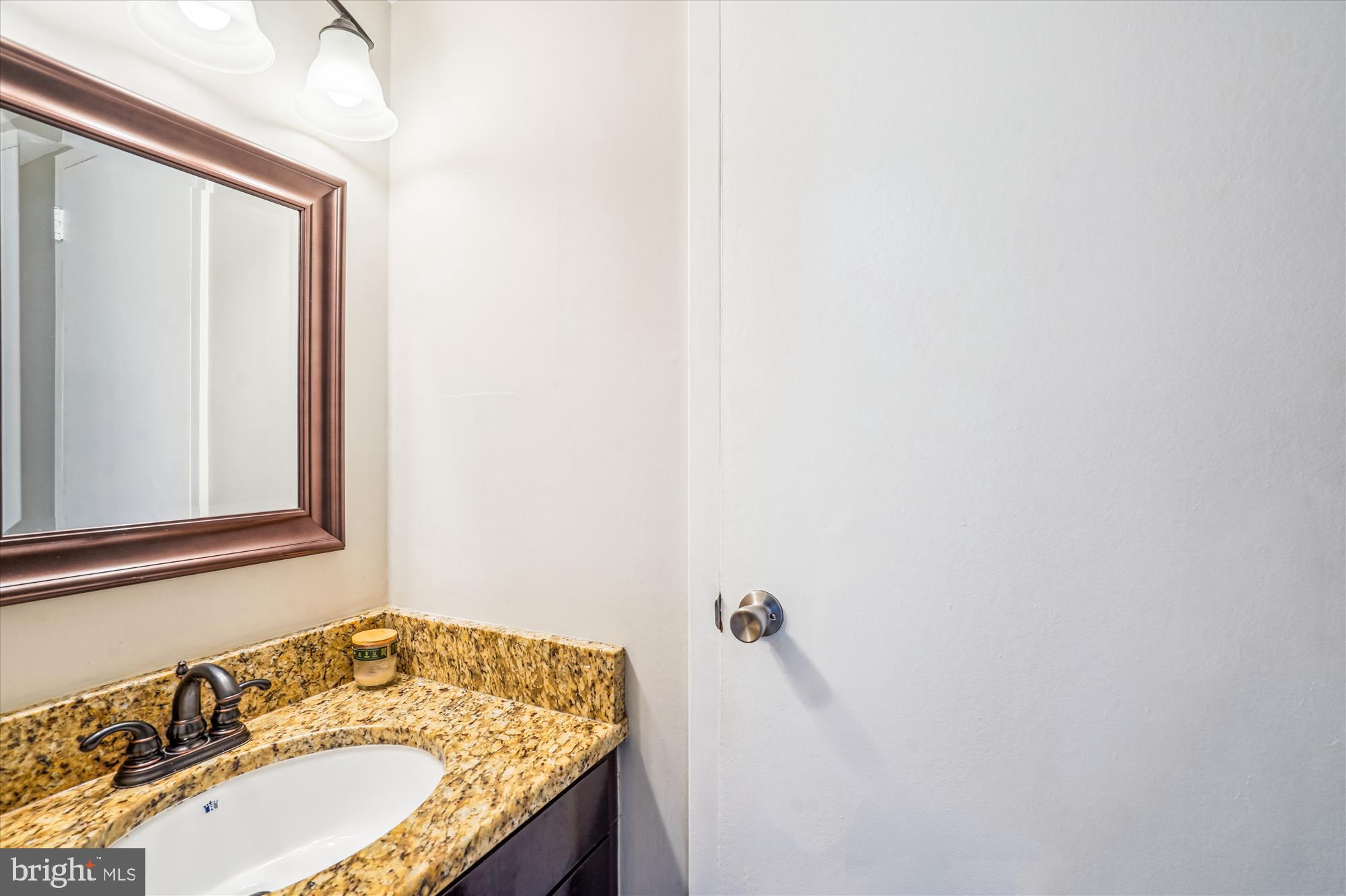 1797 Ivy Oak Square, Unit 67 Reston, VA 20190 - Photo 15 of 39 Half bath on main