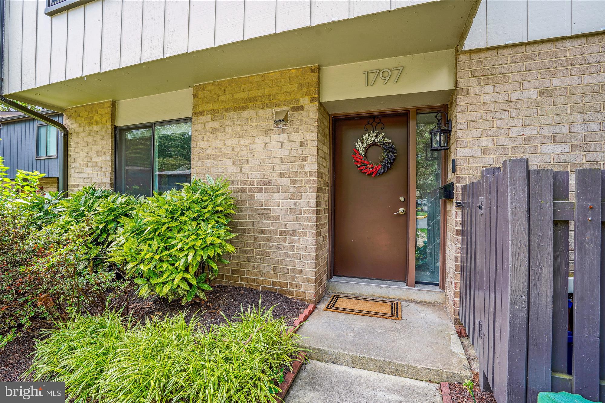 1797 Ivy Oak Square, Unit 67 Reston, VA 20190 - Photo 2 of 39 Gallery Image 2