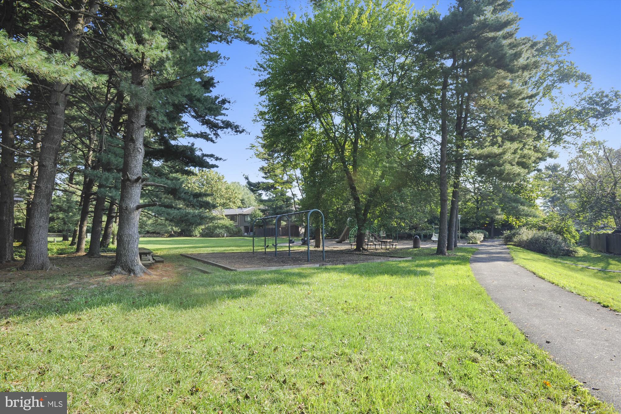 1797 Ivy Oak Square, Unit 67 Reston, VA 20190 - Photo 34 of 39 Gallery Image 34