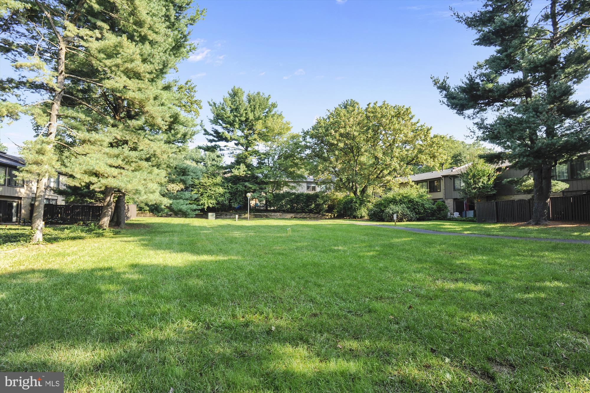 1797 Ivy Oak Square, Unit 67 Reston, VA 20190 - Photo 38 of 39 Gallery Image 38
