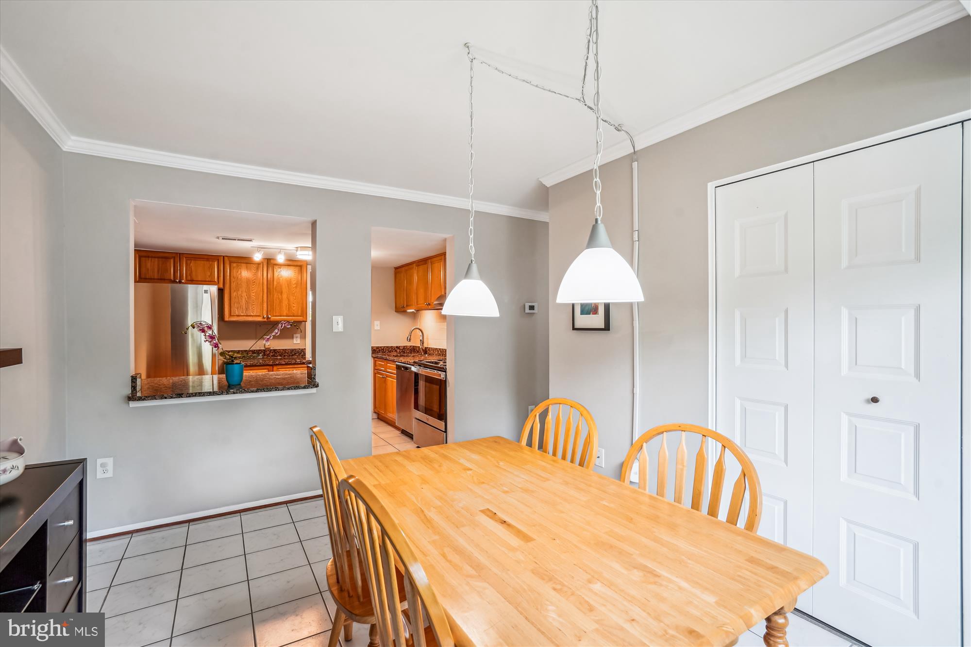 1797 Ivy Oak Square, Unit 67 Reston, VA 20190 - Photo 6 of 39 Gallery Image 6