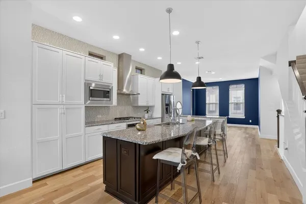 $3,400 | 1141 Tea Olive Lane, Dallas, TX 75212