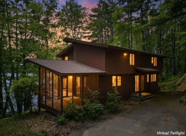 $1,380,000 | 18 Treehouse Way, Barrington, NH 03825