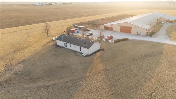 $850,000 | 26151 East 2500 North Road, Lexington, IL 61753