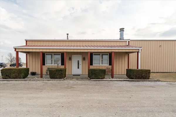 $850,000 | 26151 East 2500 North Road, Lexington, IL 61753