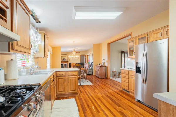 $850,000 | 26151 East 2500 North Road, Lexington, IL 61753