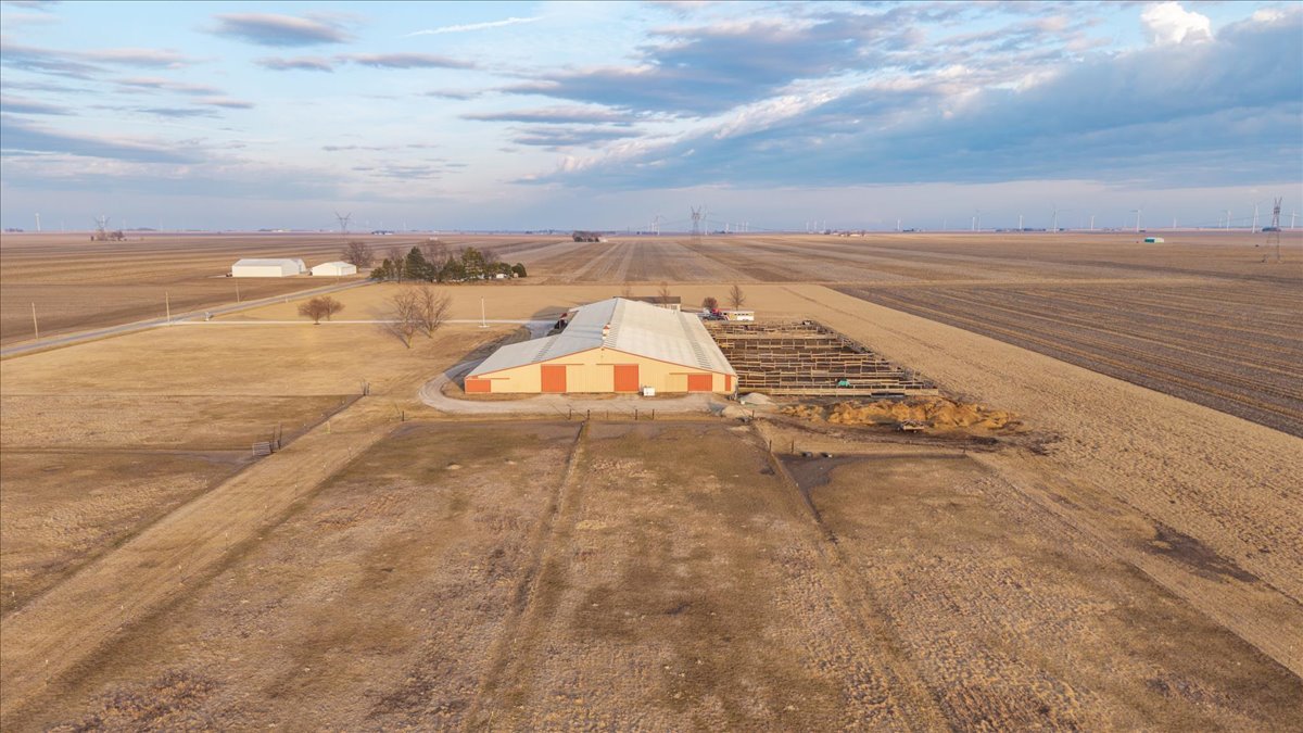 26151 East 2500 North Road Lexington, IL 61753 - Photo 9 of 80