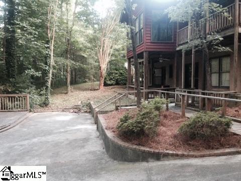 698 Lands End Seneca, SC 29678 - Photo 2 of 26 Gallery Image 2