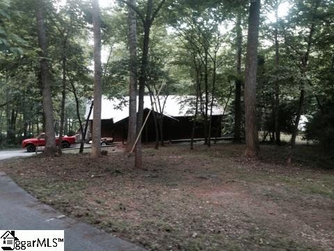 698 Lands End Seneca, SC 29678 - Photo 6 of 26 Gallery Image 6