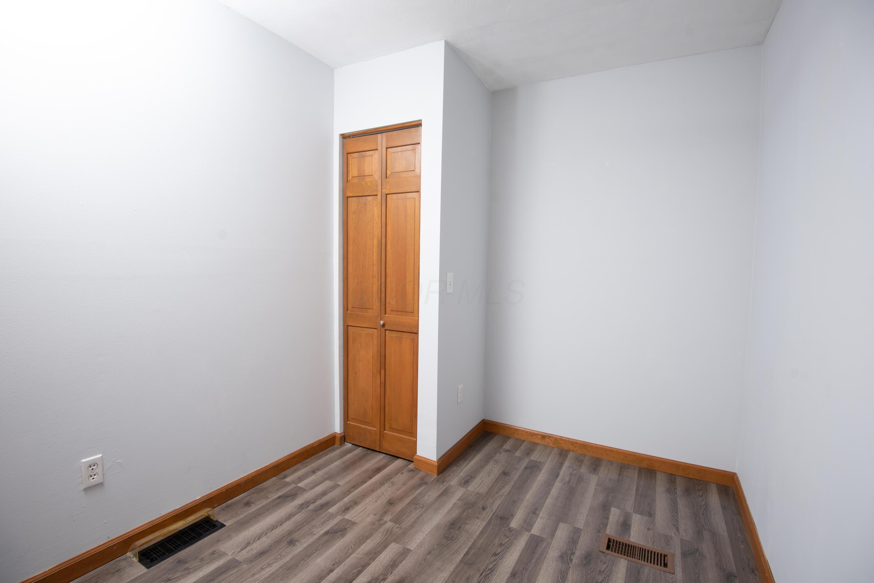 4755 Marion Road Northeast Newark, OH 43055 - Photo 22 of 47 Bedroom 3