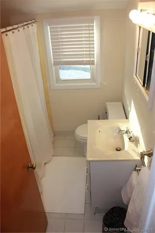 $2,000 | 5 Meriden Road, Old Lyme, CT 06371