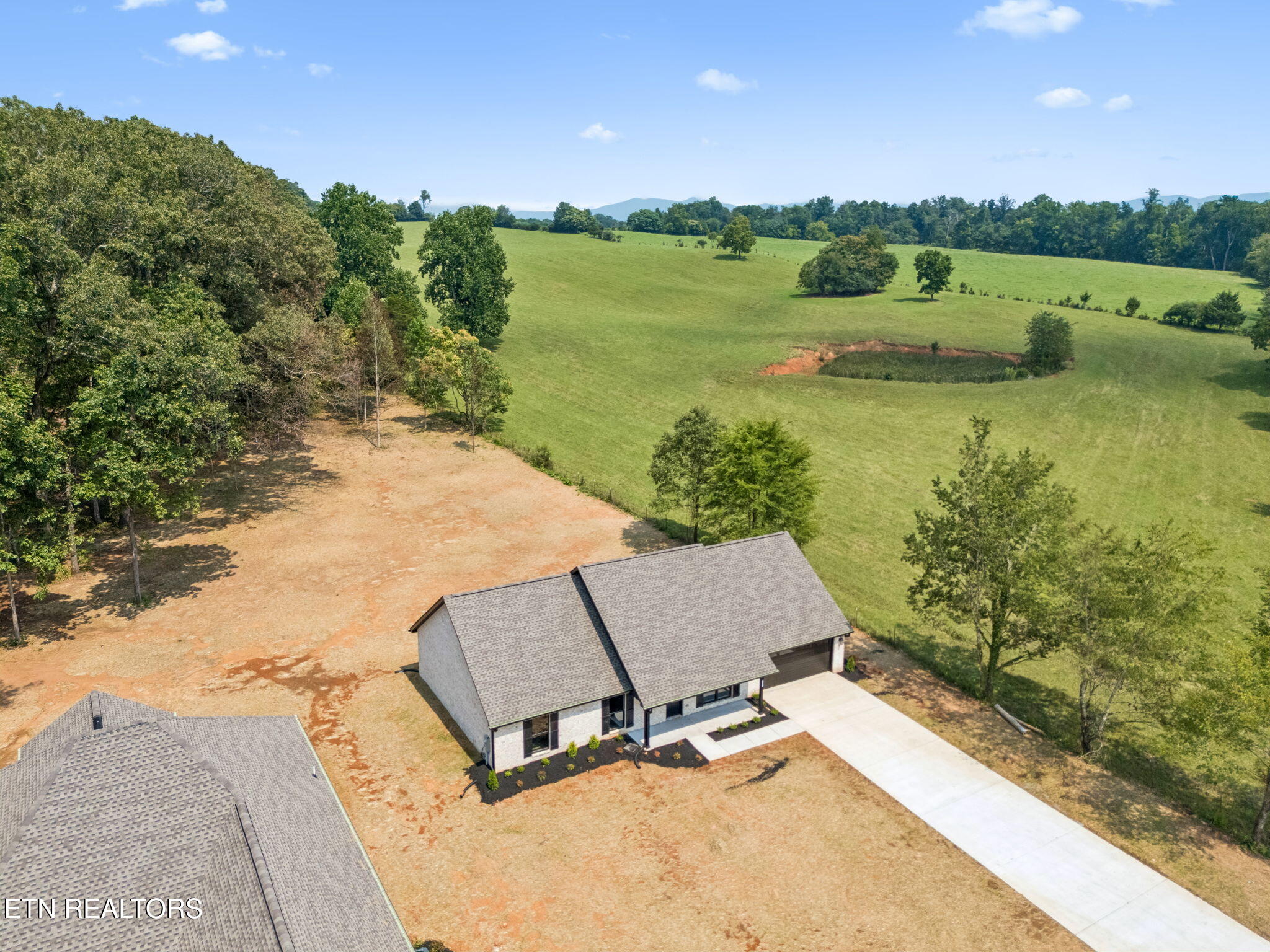 806 Johnson Road Maryville, TN 37804 - Photo 36 of 43 Country Setting
