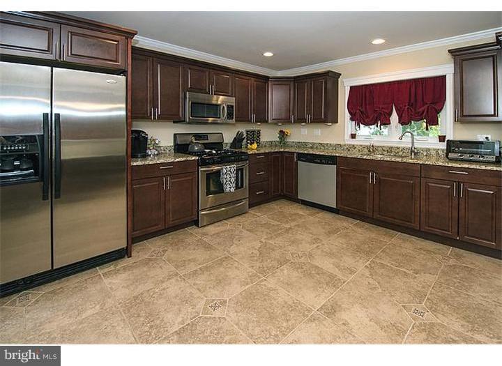 524 Byron Road Warminster, PA 18974 - Photo 8 of 25 Kitchen