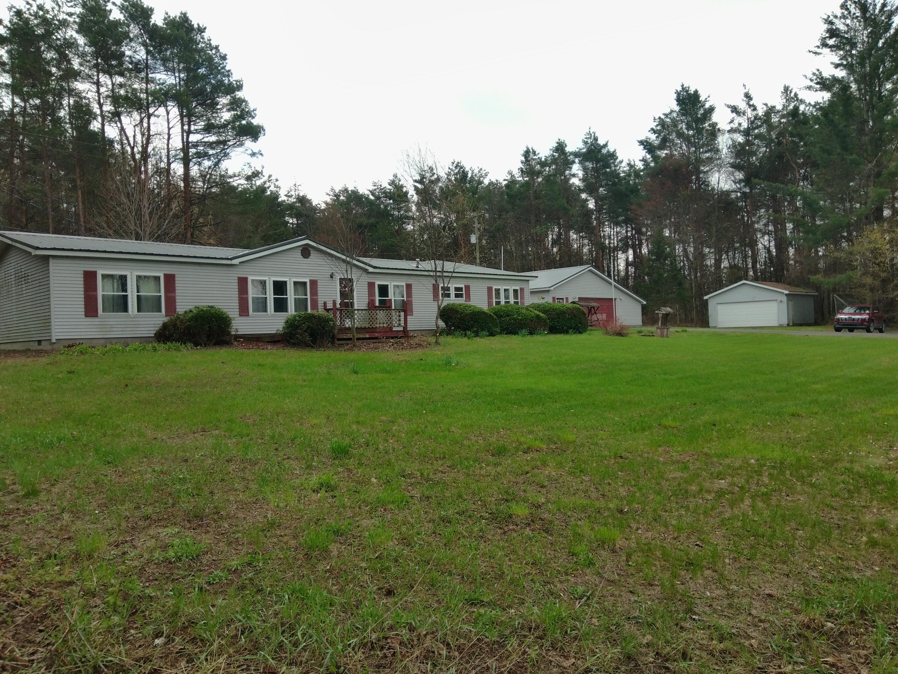2127 South 29 Road Cadillac, MI 49601 - Photo 3 of 38 Gallery Image 3