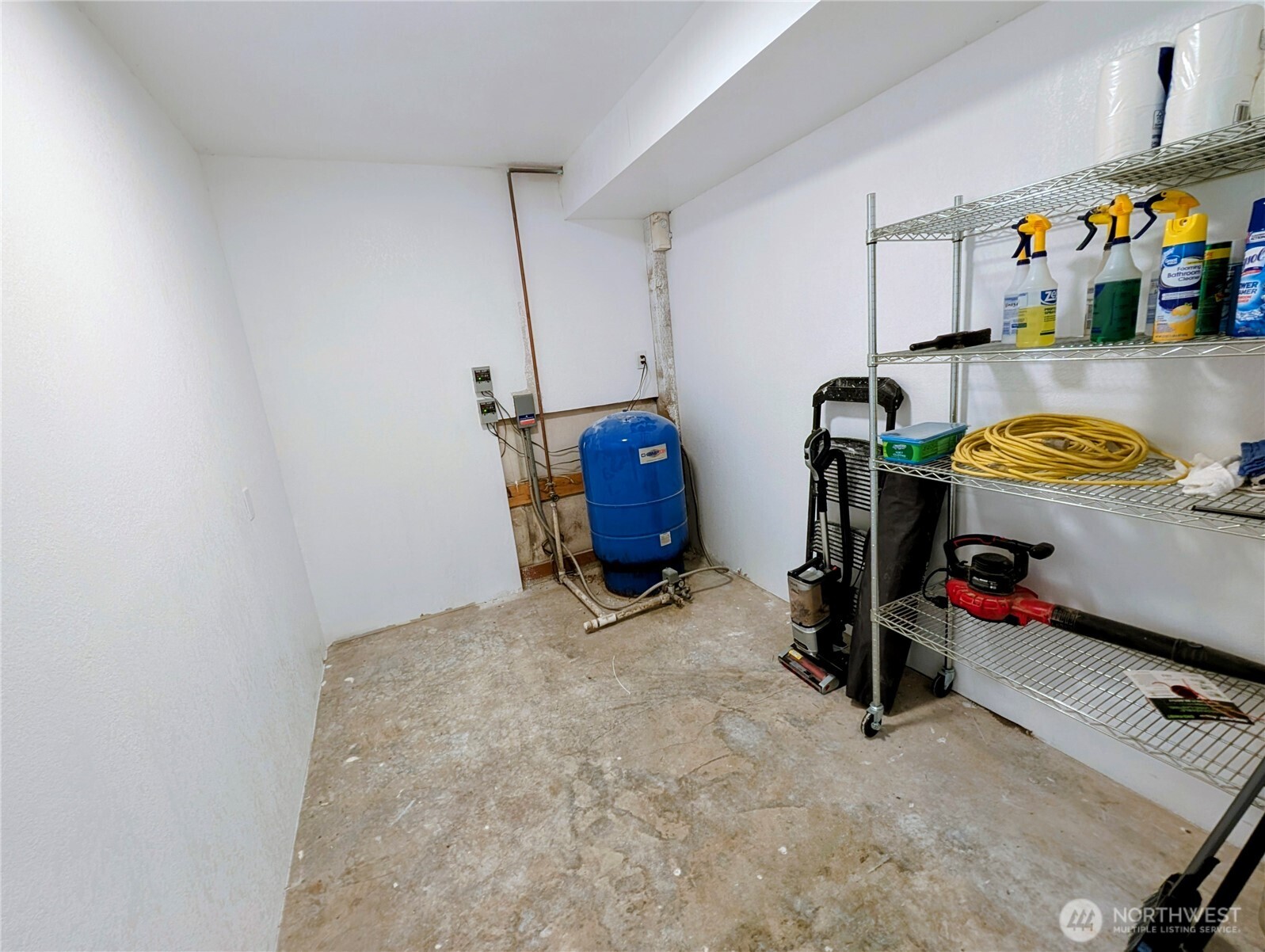 11108 Bliss Cochrane Road Northwest Gig Harbor, WA 98329 - Photo 26 of 39 a view of room with toys