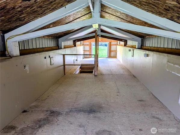 a view of a garage