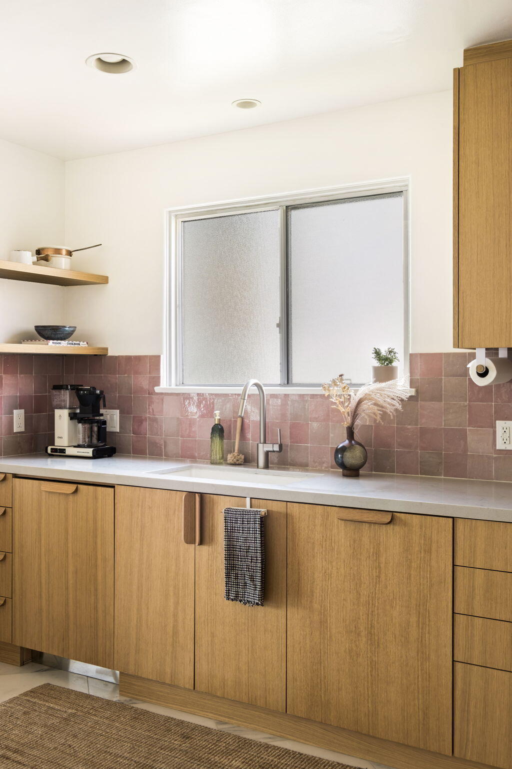 2133 Mayview Drive Los Angeles, CA 90027 - Photo 13 of 27 972906C8-9D1E-4B93-A8AD-994860037D66