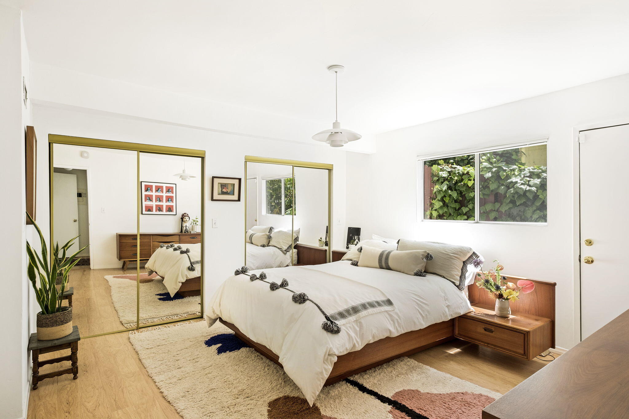 2133 Mayview Drive Los Angeles, CA 90027 - Photo 17 of 27 17DF37F4-99C8-4E01-80FA-2890F41B7D45