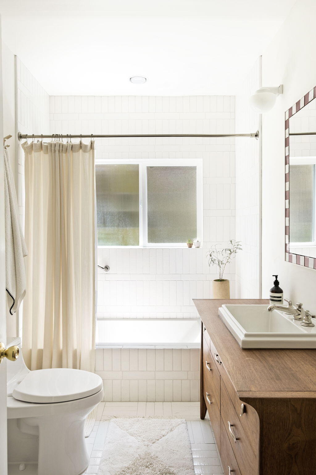 2133 Mayview Drive Los Angeles, CA 90027 - Photo 19 of 27 08068069-8DD0-4047-A715-F86C66670E67