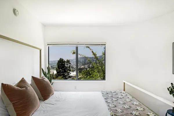 $2,198,000 | 2133 Mayview Drive, Los Angeles, CA 90027