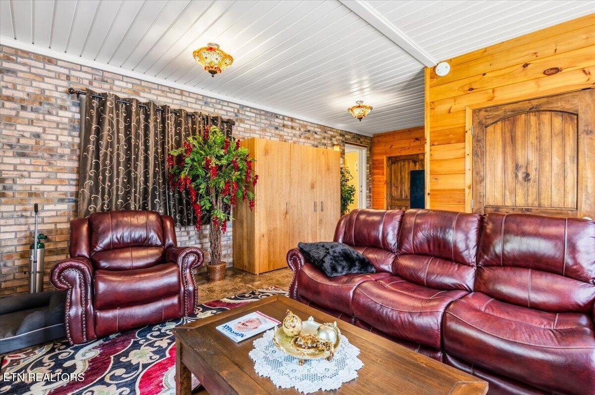 819 Island Ford Road Jacksboro, TN 37757 - Photo 11 of 56 11-819 Island Ford Rd