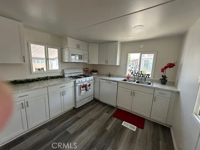 $65,000 | 880 North Lake Street, Unit 59, Hemet, CA 92544