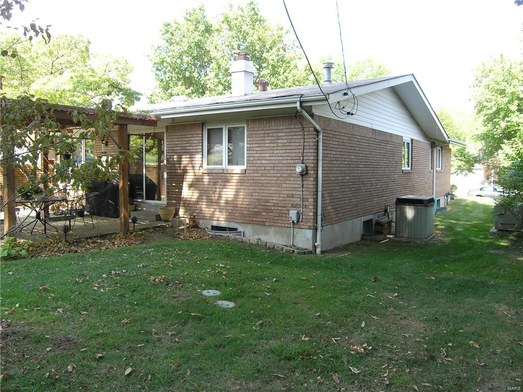 9174 Garber Road St. Louis, MO 63126 - Photo 5 of 21 Gallery Image 5