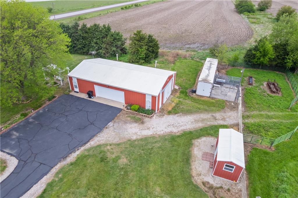 1504 17000 Road Parsons, KS 67357 - Photo 69 of 90