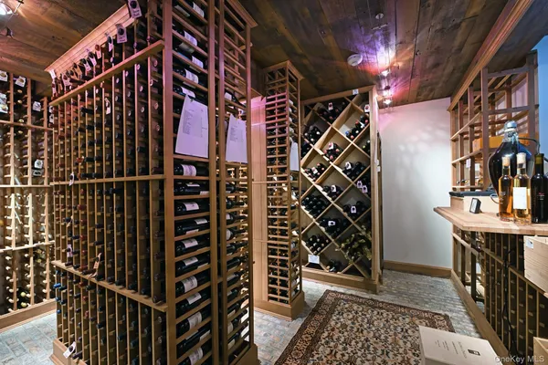 $30,000,000 | 2525 Purchase Street, Purchase, NY 10577