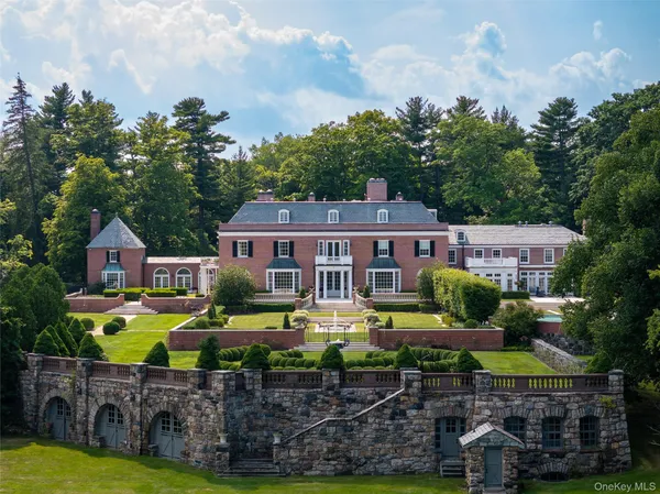 $30,000,000 | 2525 Purchase Street, Purchase, NY 10577