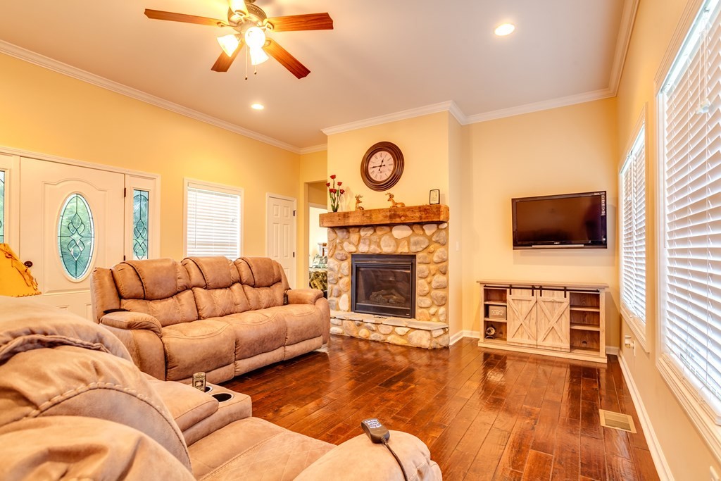 1145 Pullen Road Sevierville, TN 37862 - Photo 10 of 32